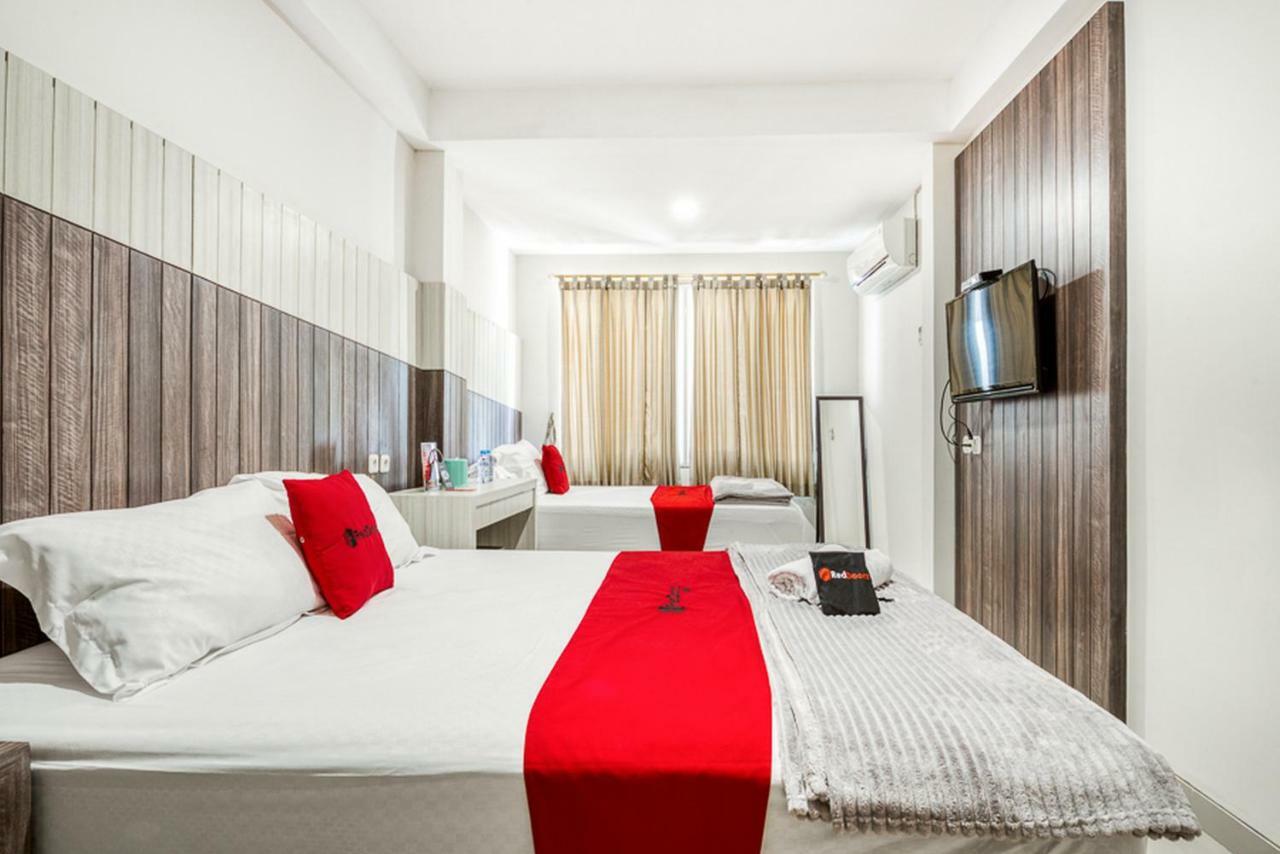 Reddoorz Near Untag Surabaya Ξενοδοχείο Εξωτερικό φωτογραφία